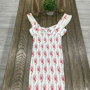 strap dress , color white with pink , the brand is Forever 21 , size is M